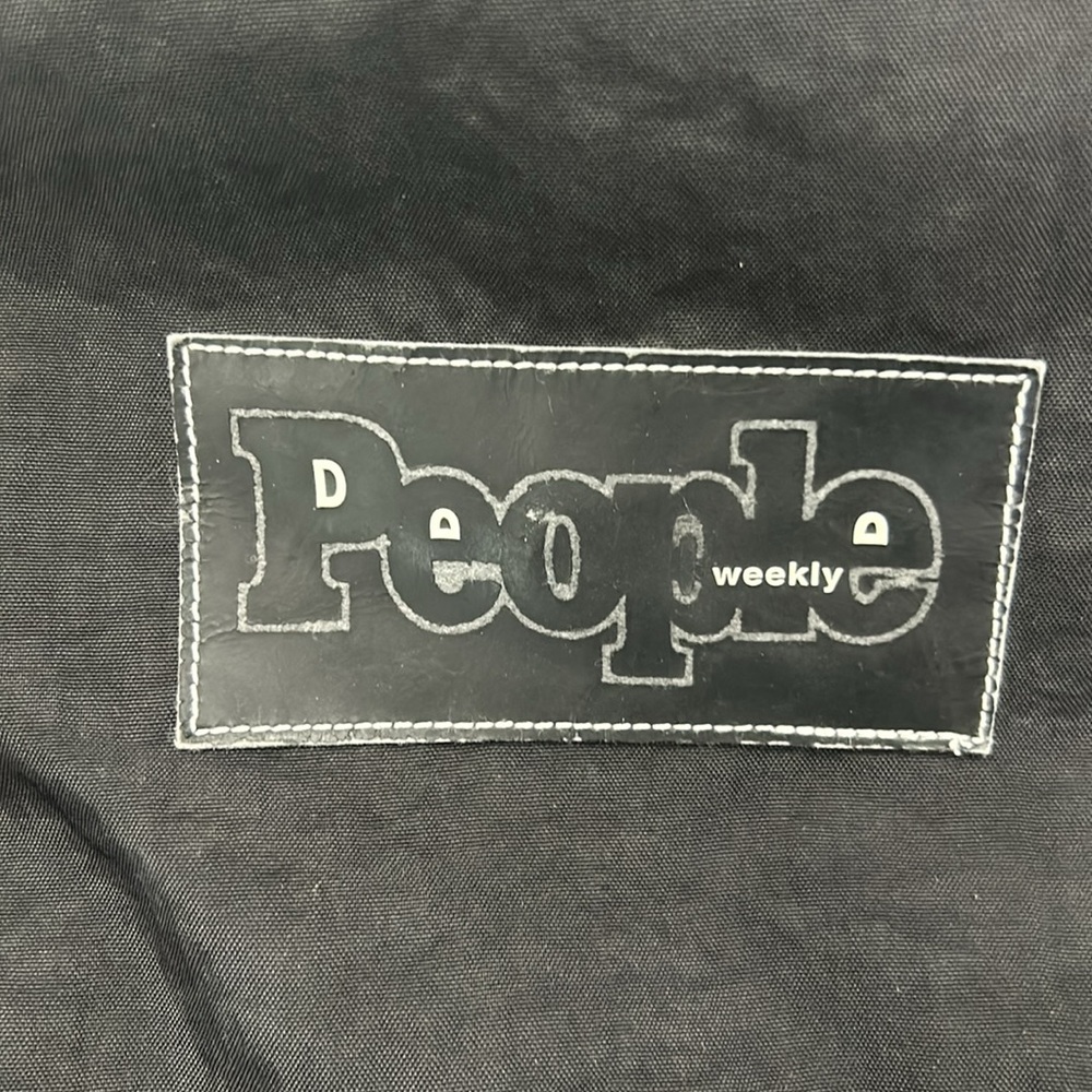 People Weekly Versatile Black Bag. - Picture 5 of 7